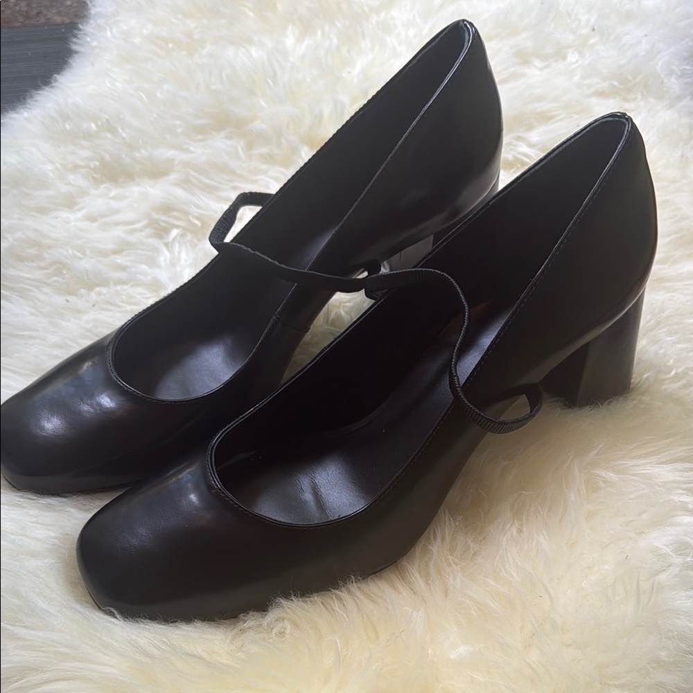 Reformation Black Heels